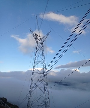 Torre electrica construida 